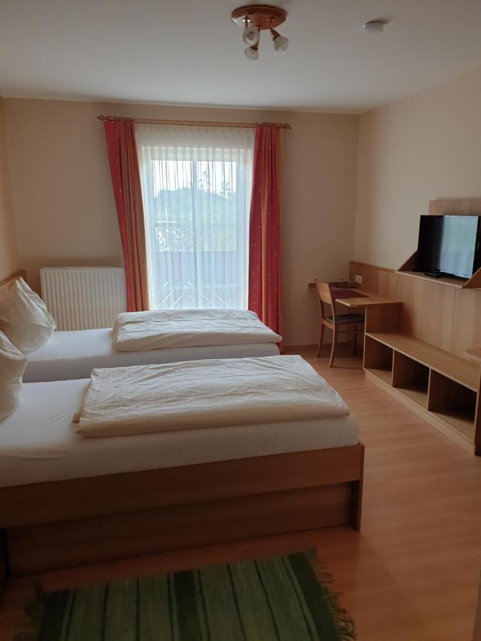 Gasthof Neuhofen Eugendorf Ngoại thất bức ảnh